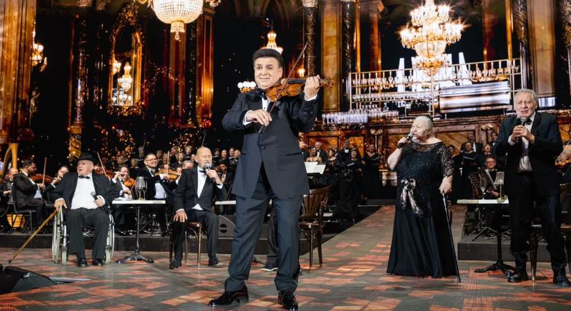 Dupla teltház: óriási sikerrel zárult Mága Zoltán Újévi Koncertje