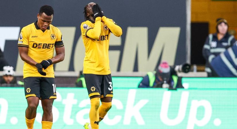 A 20. fordulóban szerezte meg első győzelmét a PL legrosszabb csapata