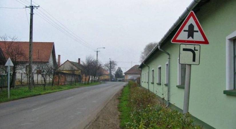 Ez a KRESZ-teszt sok autóst megzavar, te tudod a helyes választ?