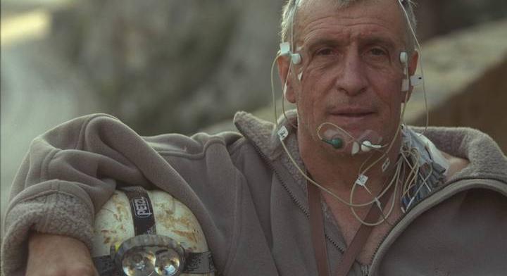 Fél évet élt egyedül egy barlangban, depressziós lett, időérzékét is elvesztette a kutató