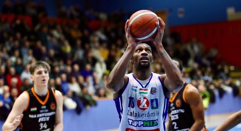 Ez ám az évkezdet! A Zalakerámia ZTE KK hatalmasat küzdve legyőzte az NKA Universitast (galéria)