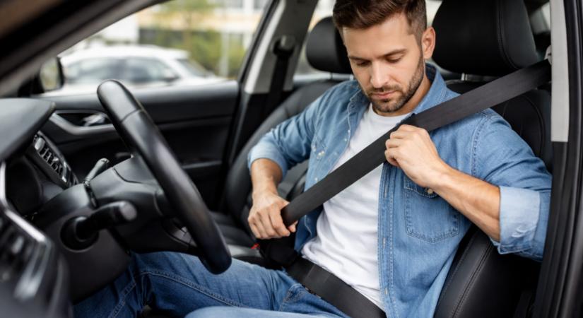 Évente több mint száz halálos áldozatot követel a be nem kapcsolt biztonsági öv