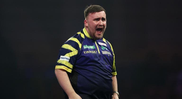 Megtört az évtizedes átok, a tinédzser Luke Littler megvédte világbajnoki címét