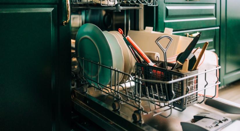 Mosogatógép: 5 dolog, amit soha ne tegyél bele – még akkor sem, ha eddig nem lett baj