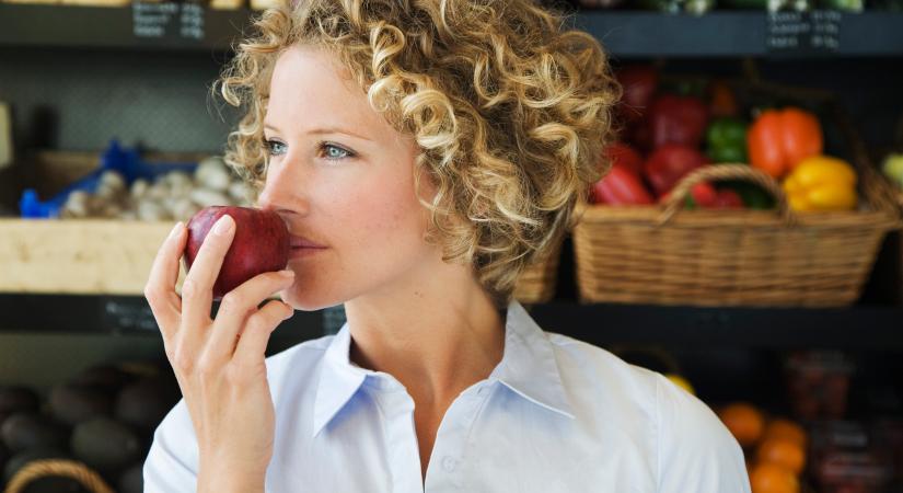 Csökkentheted a korai halálozás kockázatát, ha pontosan ennyi almát és banánt eszel meg hetente