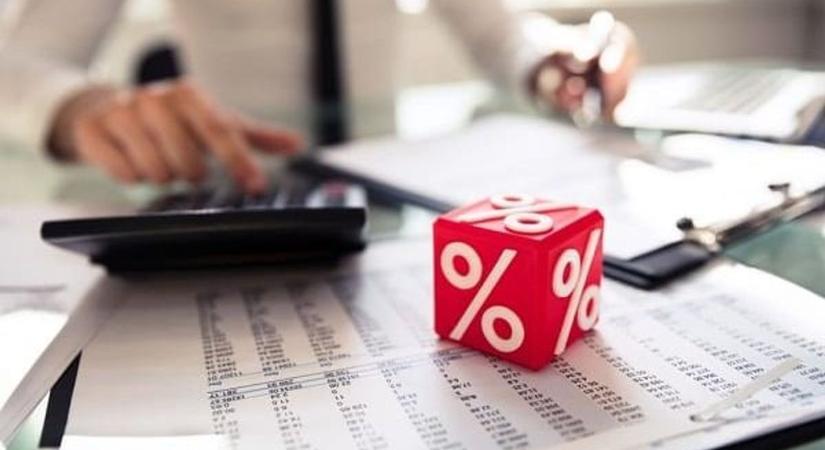 Karácsonyi ajándék hitelből? Erre figyelj, ha jön az első törlesztőrészlet!