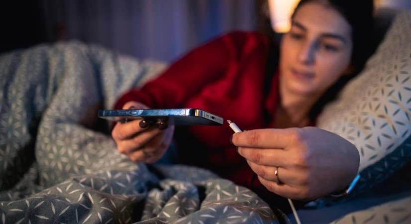 Ezt a 4 dolgot te is bekapcsolva hagyod éjszaka, pedig életveszélyes lehet