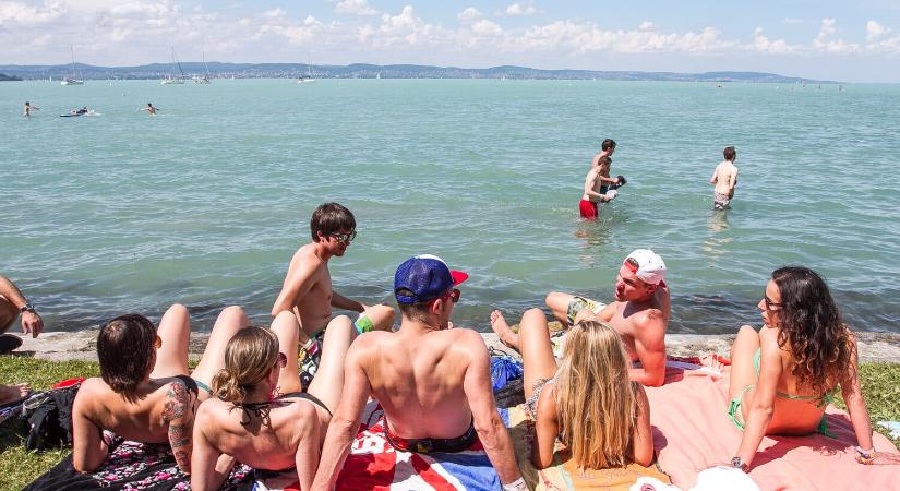 Így alakulnak a munkaszüneti napok és hosszú hétvégék 2026-ban