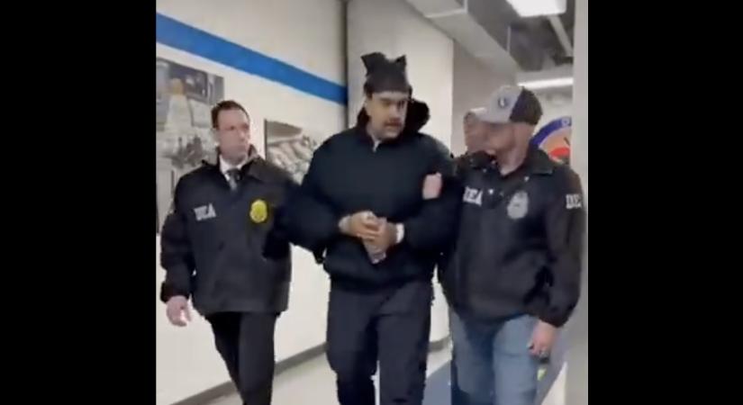 „Jó estét és boldog új évet!”– Nicolas Maduro venezuelai diktátor megérkezett egy New York-i fogvatartási központba