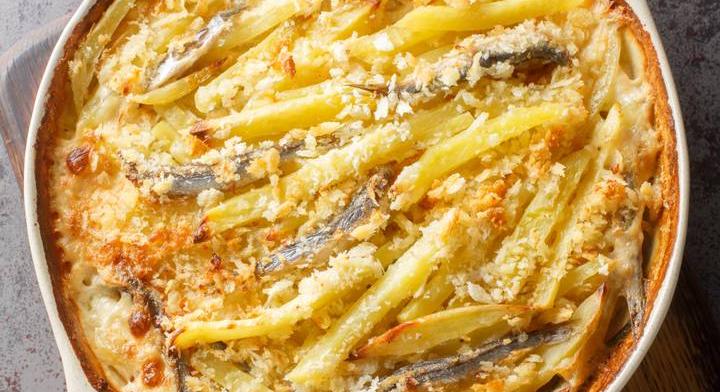 Krémes, svéd krumpliragu ropogós morzsával: húsmentes ebédet mutatunk