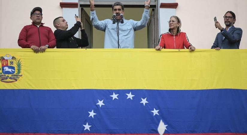 Videót tett közzé a megbilincselt Manduróról a Fehér Ház, a venezuelai elnök Boldog új évet! kíván rajta