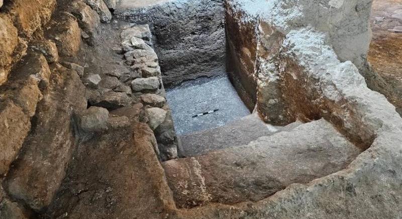 Kétezer éves mikvét tártak fel a Siratófal előtti téren folyó ásatásokon