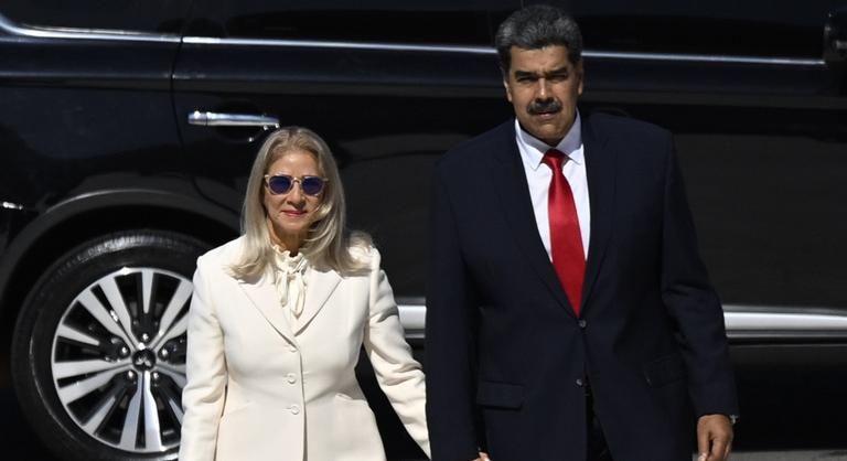 Vályogviskóból indult Venezuela Elena Ceausescuja, a Maduro-rezsim szürke eminenciása