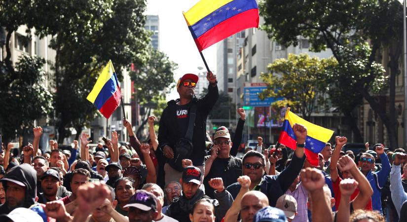 Az ágyából vitték el: pénzért árulhatták el Venezuela elnökét