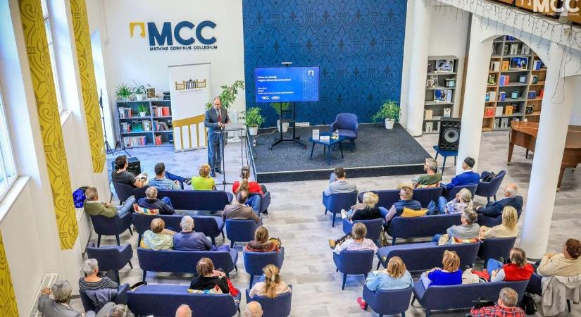 Támogatják a tehetségeket, hogy minden kapu nyitva legyen előttük