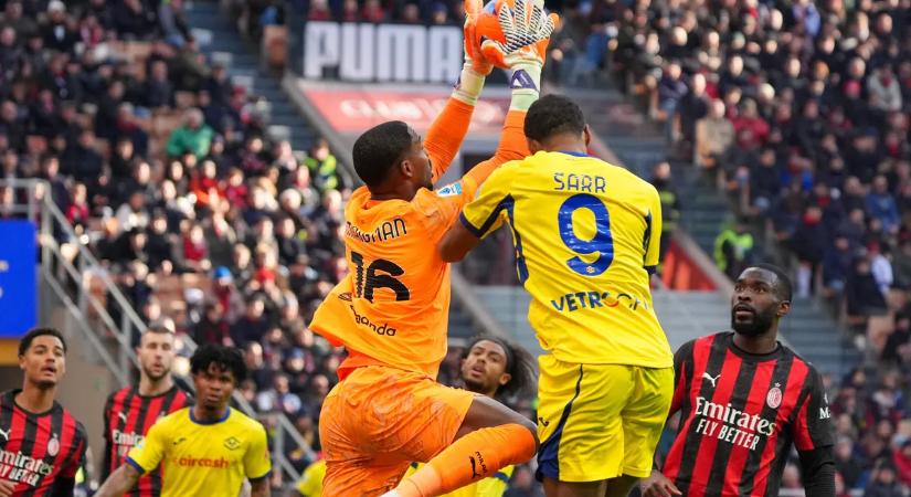 Ezt látni kell: NBA-s zsákolás a Milan focimeccsén