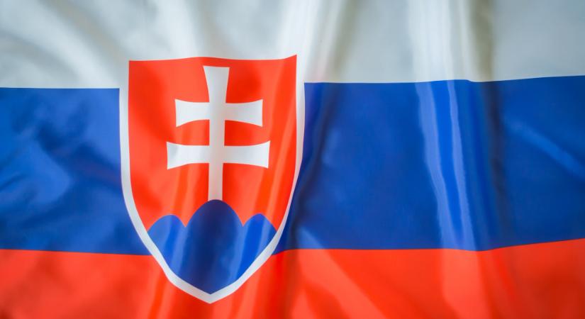 Politikai árkokon átnyúlva, a külhoniak szólásszabadsága mellett