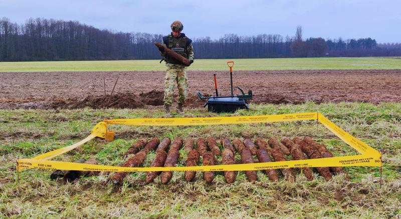 Majdnem öt riasztást kaptak naponta a tűzszerészek