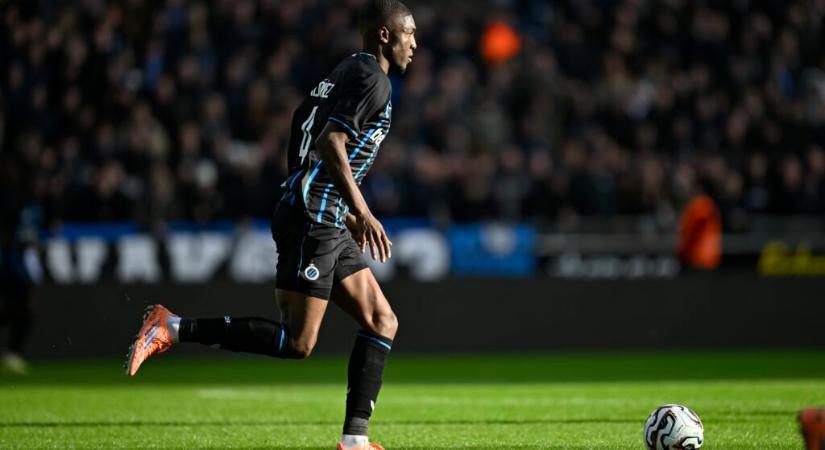 Hiába a pletykák, a Liverpool nem tervezi szerződtetni az ecuadori védőt