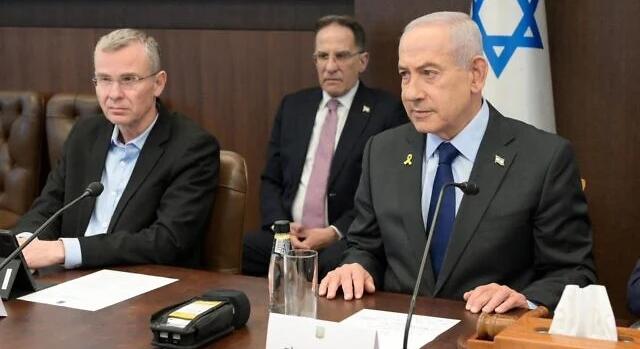 Netanjahu: Most jöhet el az a pillanat, amikor az irániak a saját kezükbe veszik a sorsukat