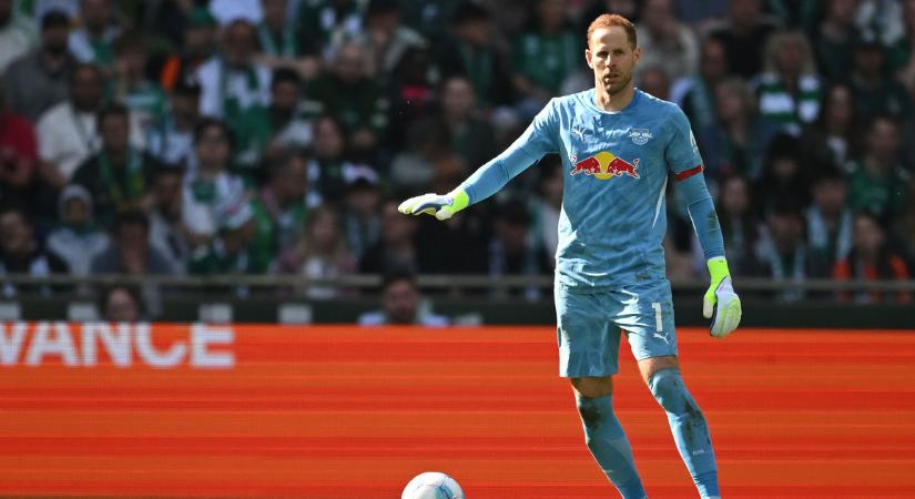 Idő előtt kellett lejönnie a pályáról, megsérült az 58-szoros magyar válogatott kapus térde