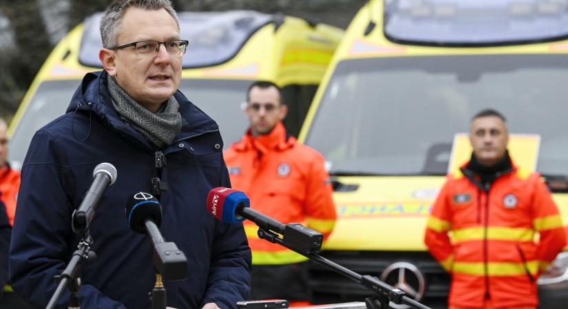 Rétvári Bence: újabb 10 százalékkal emelkedik a tanítók, a tanárok és az óvónők bére