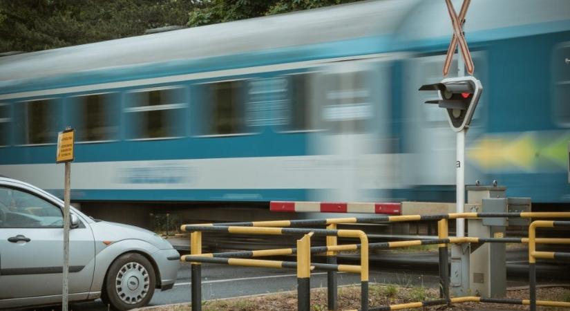 Sokkoló számokat közölt a MÁV: 57 baleset, 19 halott – fontos figyelmeztetést jött