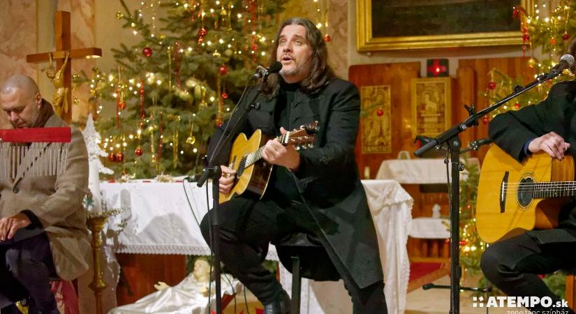 OTT JÁRTUNK: Felemelő évzárás Vadkerti Imrével és barátaival Csábon (FOTÓK)