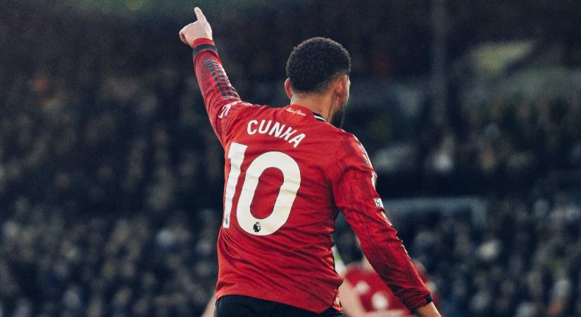 A Leeds folytatta veretlenségi sorozatát a Manchester United ellen is