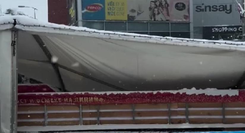Leszakadt a jégpálya feletti tető is Inđijában