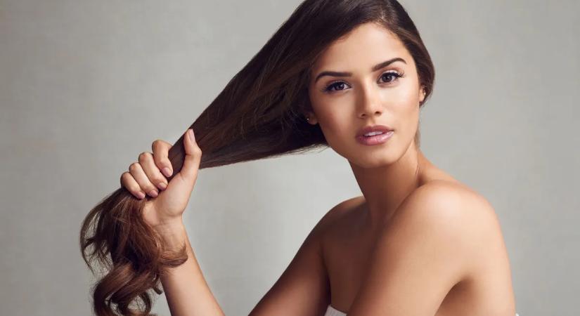 Több haj maradt a fésűben, mint kellene? Ez a házi hajhullás elleni elixír lehet a megoldás