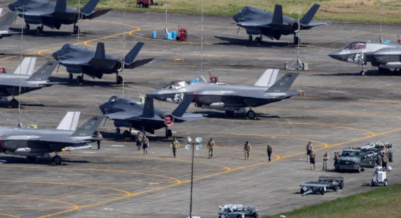 Az amerikai külügyminiszter megfenyegette az új venezuelai vezetést, hogy jó döntéseket hozzanak