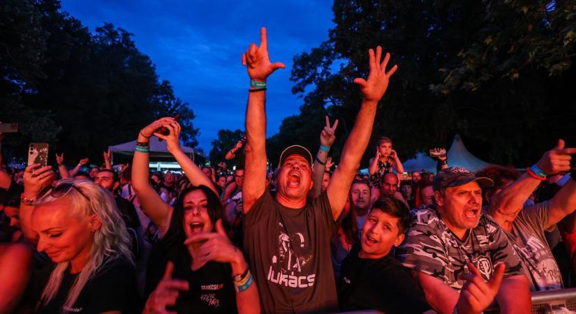 Ez volt 2025 képekben: íme a TOP10 legnézettebb galéria