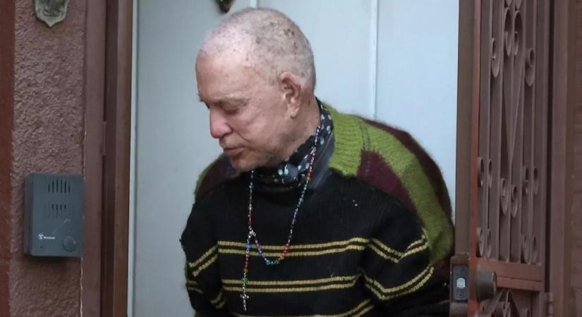 Sebes arc, kopasz fej és a kilakoltatás fenyegeti: megrázó képek Mickey Rourke-ról