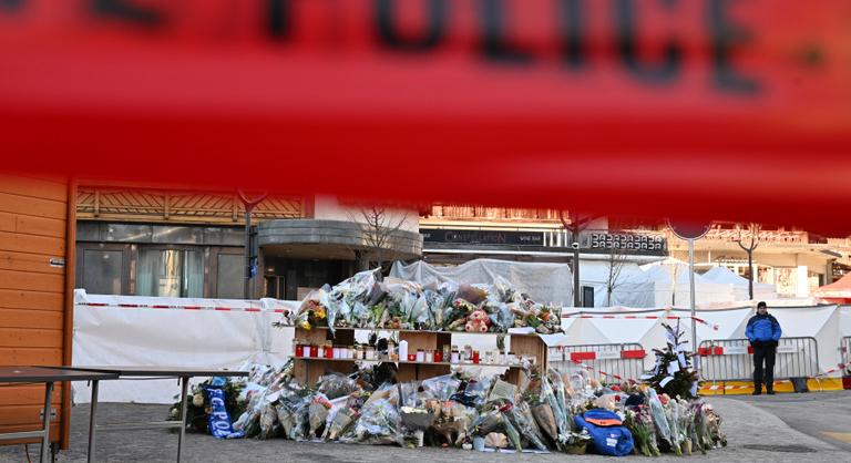 Hősként ünneplik a svájci tűzeset egyik 18 éves áldozatát, a fiú barátnője mentése közben vesztette életét