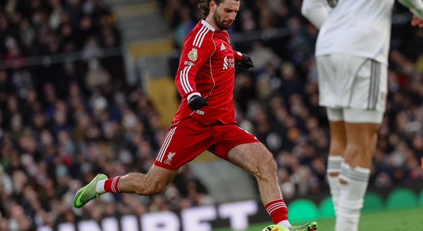 Fulham-Liverpool: ijesztő jelenet miatt csúszott a kezdés, majd őrült végjátékot hozott a meccs