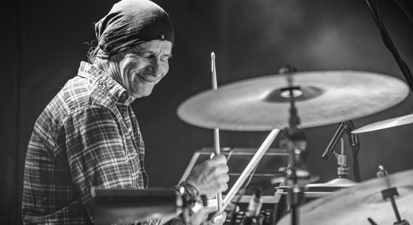 Elhunyt Bräutigam Gábor, a Kispál és a Borz dobosa