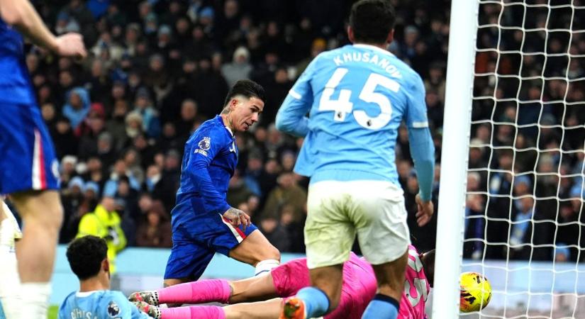 Az edzője nélkül maradt Chelsea 94. perces góllal sokkolta a Manchester Cityt