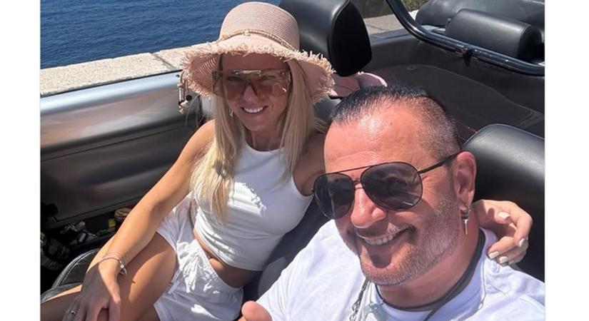 Kozsó fiatalabb párja barnáról szőke hajra váltott: így nem lehet felismerni