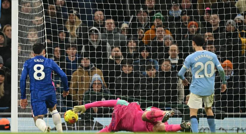 Óriási meglepetés a Premier League rangadóján