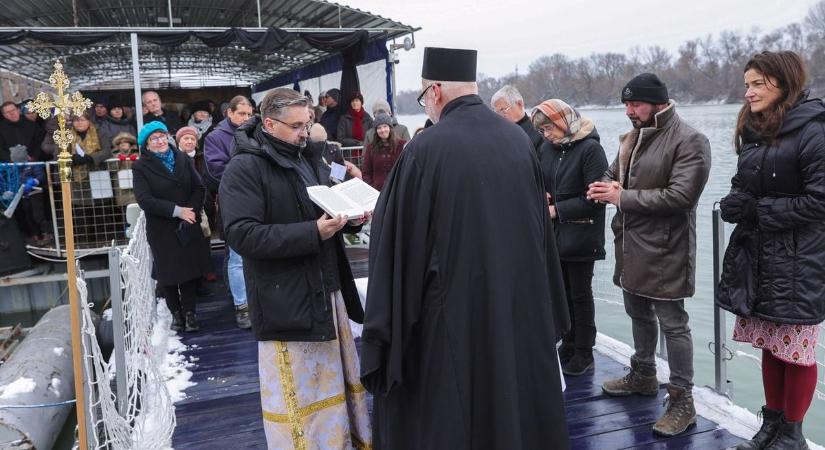 Vízszentelés a Tiszán, rengetegen vettek részt a már hagyománnyá vált rendezvényen