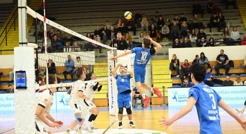 Kétszettben is jól játszott szolnoki röpicsapat, de barcikáé lett a győzelem – galériával