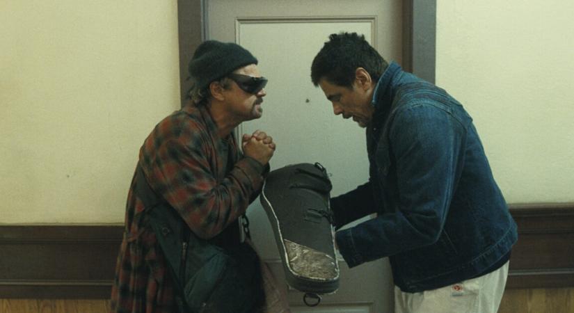 Nem győzik dicsérni Leonardo DiCaprio akcióthrillerét – érik az Oscar-díj