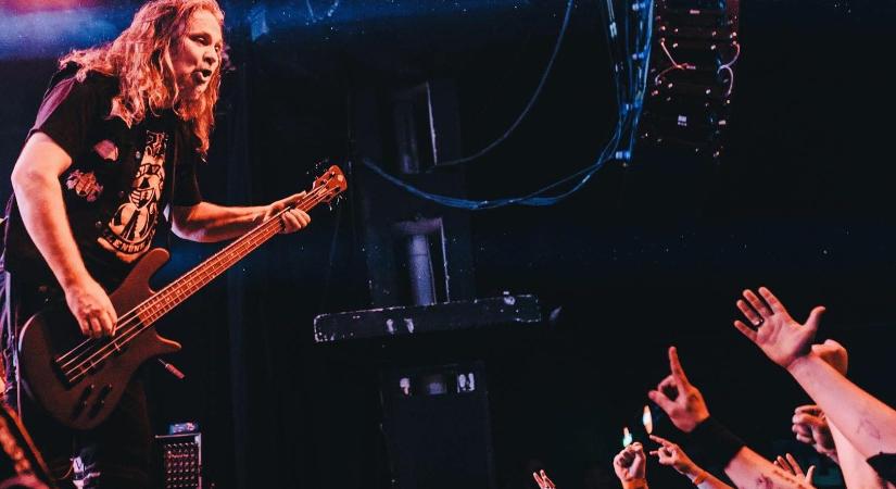 Gőbl Gábor: „Szabad elhatározásomból lépek ki a Moby Dickből!”