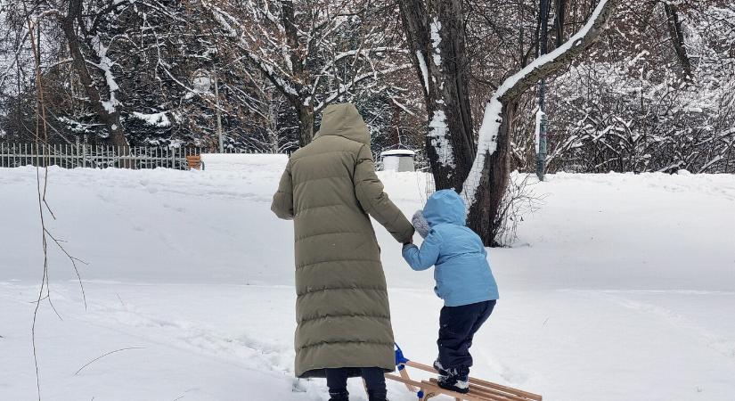 Visszatérnek a felhők, délután elszórtan havazhat (TÉRKÉP)