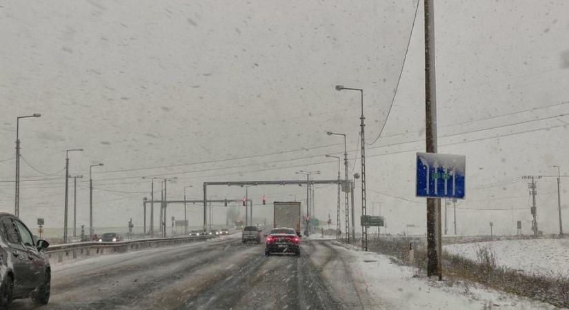 A katasztrófavédelem figyelmezteti az autósokat: életveszélyes lehet a közlekedés a következő napokban