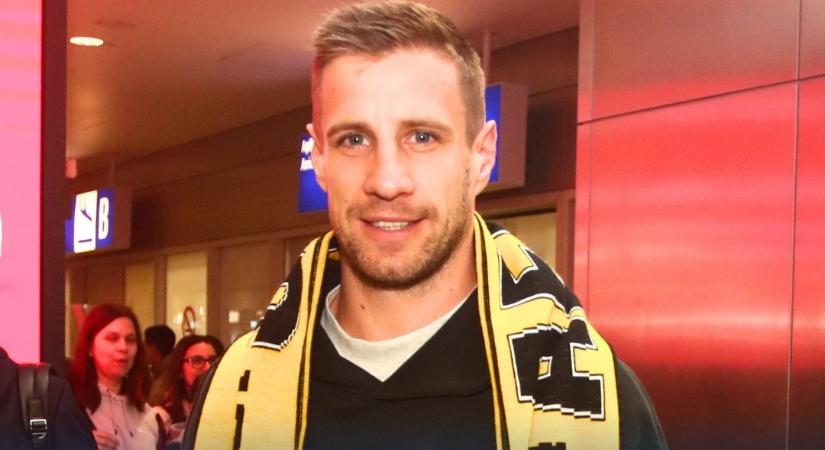 Tényleg Athénban van Varga Barnabás