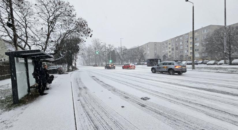 Támad a tél: megkezdte a felkészülést Debrecen