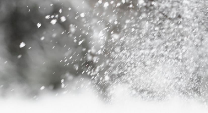 Hétfőn a déli országrészben nagy területen akár 10 centiméter hó is hullhat