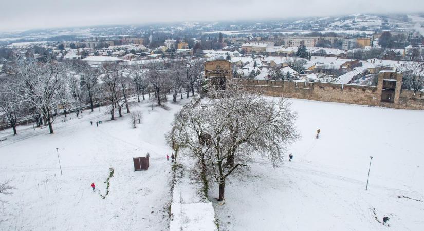 Havazás és ónos eső jön, az ország nagy részére figyelmeztetést adtak ki
